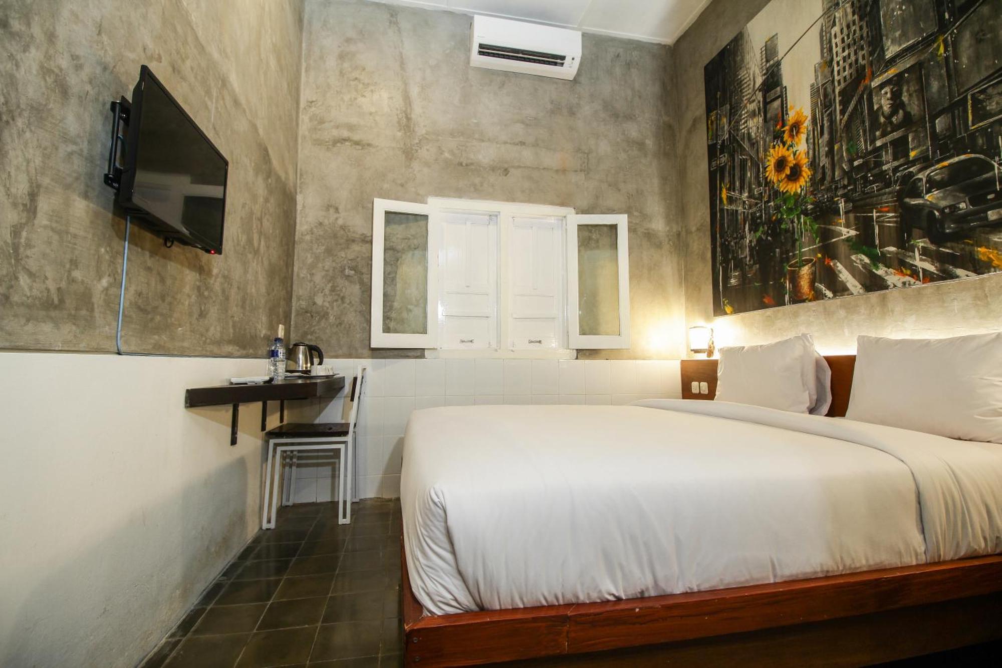 Watu Agung Guest House Маґеланґ Екстер'єр фото